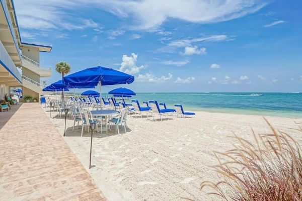 Glunz Ocean Beach Hotel & Resort (Key Colony Beach)